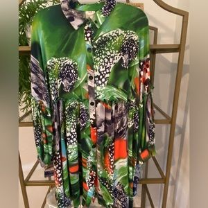 Zadie B’s 3X Simone Shirring printed top Green Coral Reef Print (animal print)